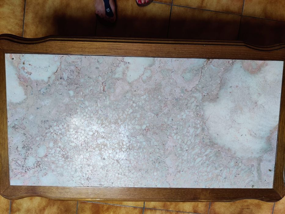 Mesa de sala pequena