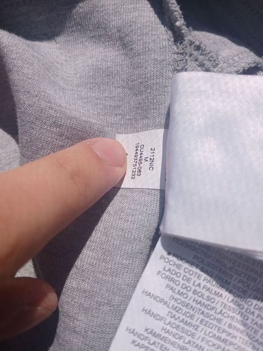 Сірі спортивні штани nike tech fleece