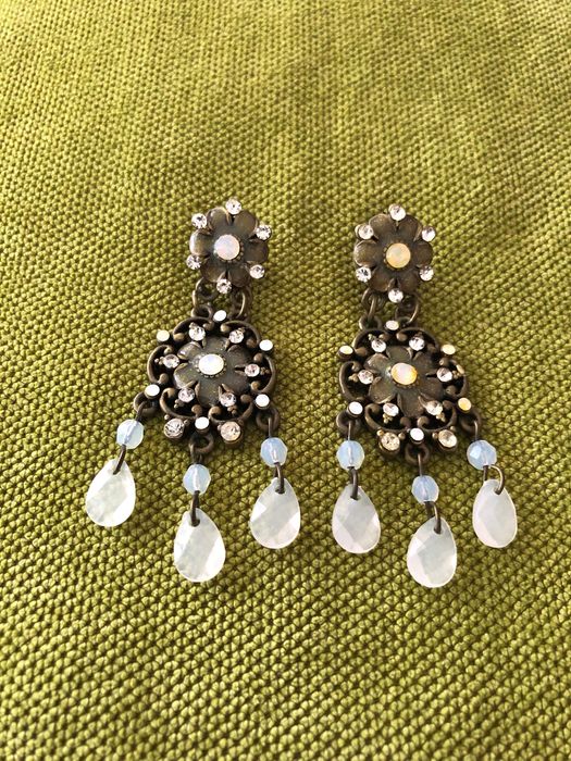 Brincos com strass | Pedra Dura