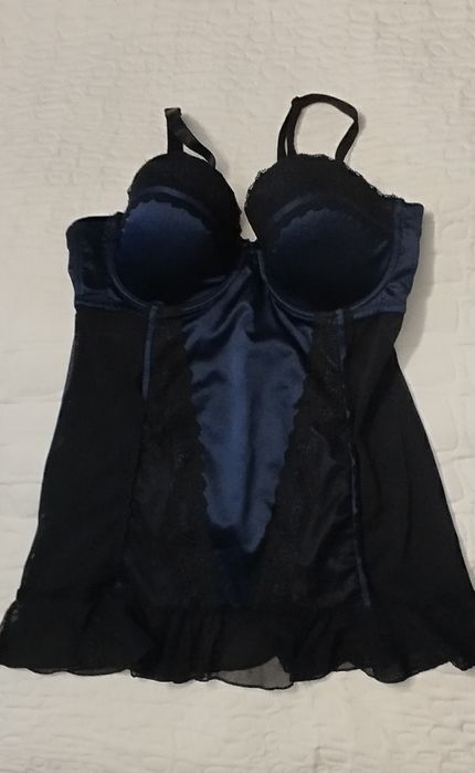 Seksowna  Haleczka roz S kolor granatowy koronka czarna