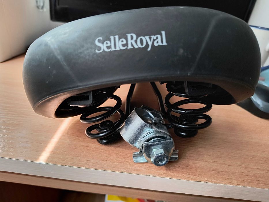 siodełko rowerowe   firmy Selle Royal nowe