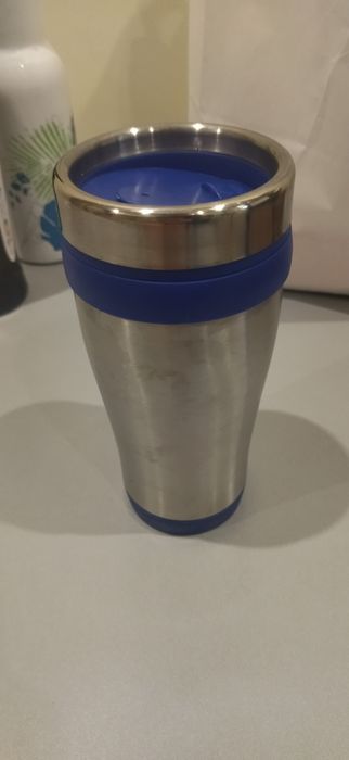 Kubek termiczny niebieski