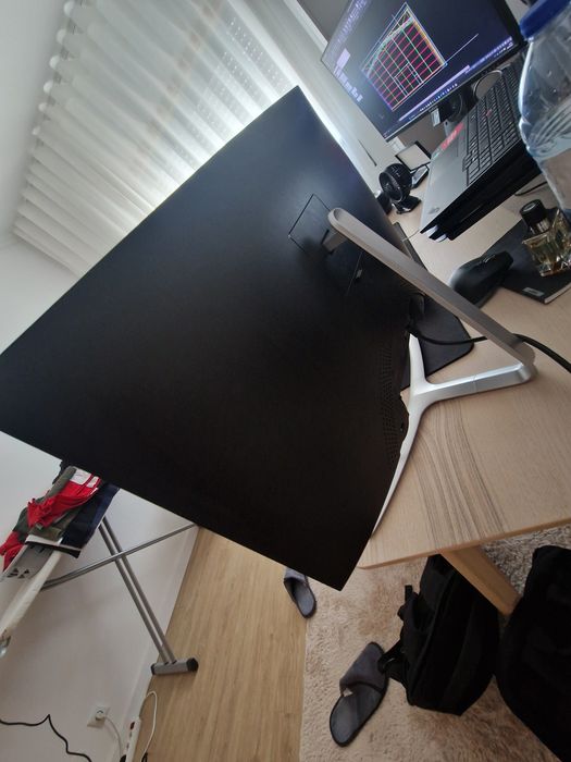 Monitor curvo 27 polegadas