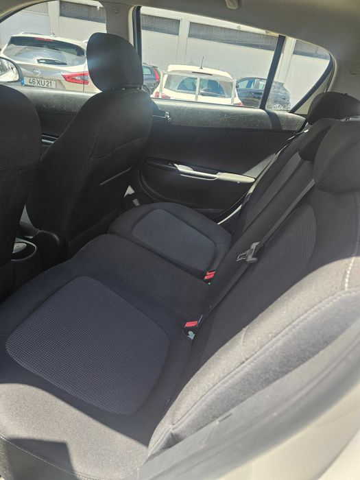 Hyundai i20 2014 Impecável | Revisão Feita | Sem Defeitos | Pronto a Andar | Aceito Mecânico