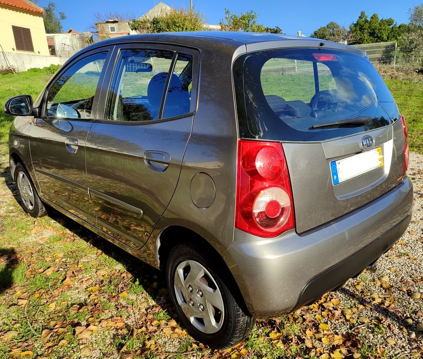 Kia Picanto 1.0 gasolina com 92 mil km