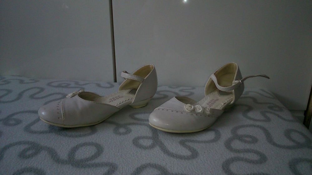 Buty dziewczęce wizytowe