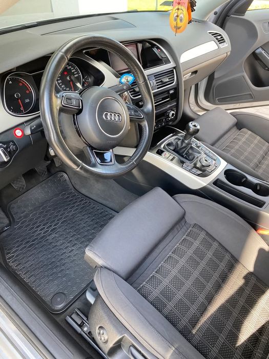 Sprzedam Piękną Audi A4 B8 Limousine /143KM