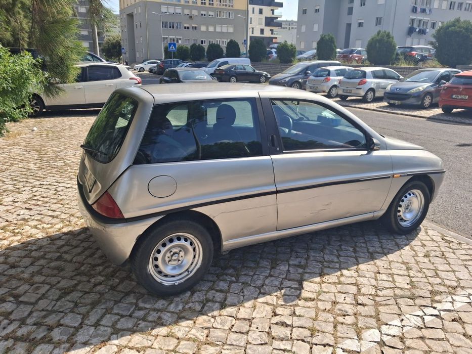 Vendo carro impecável