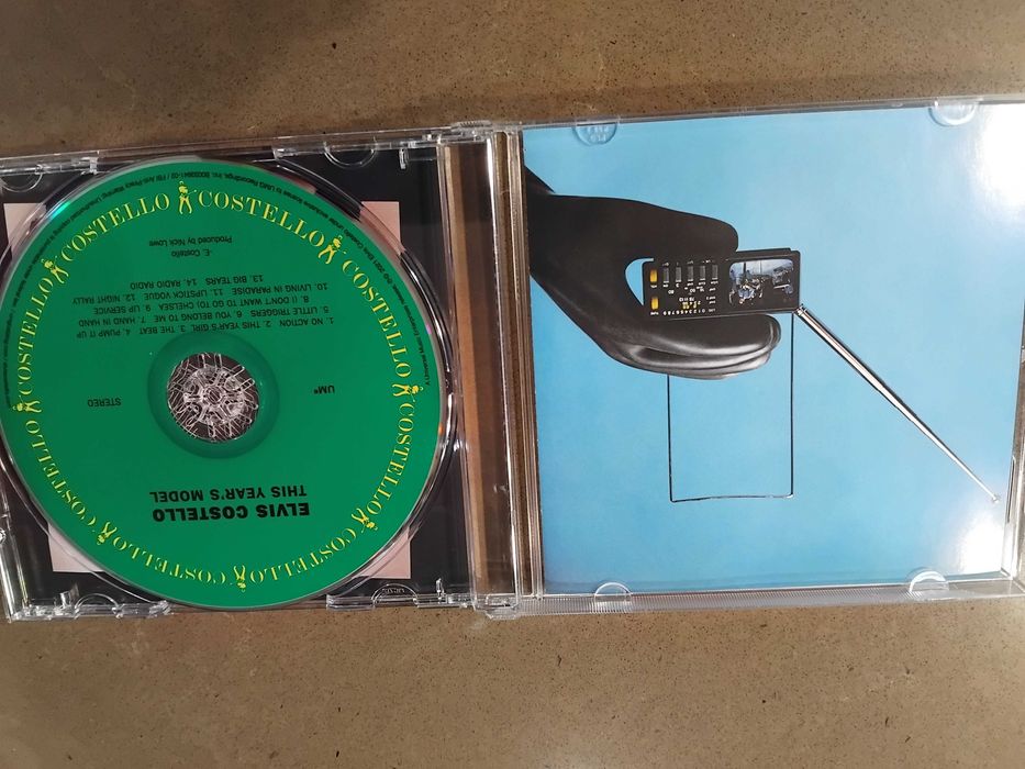 Elvis Costello cd novo
