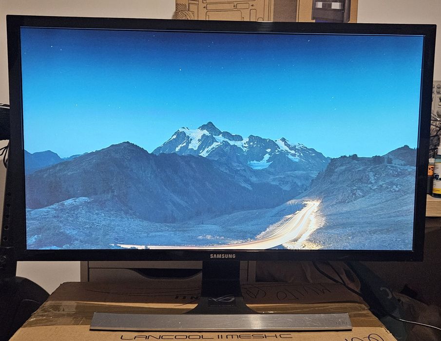 Monitor 4k Samsung 28 polegadas UE590