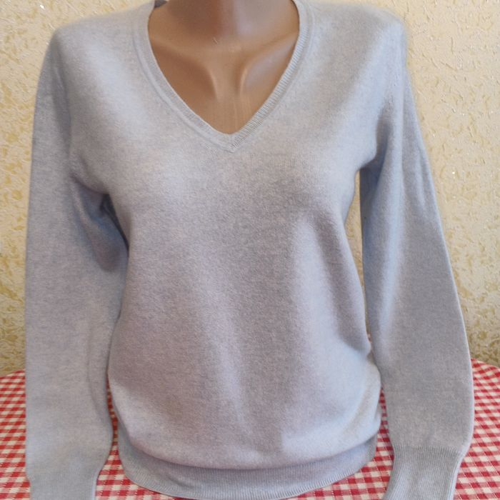 Продам светрик жіночий зі 100 кашеміру