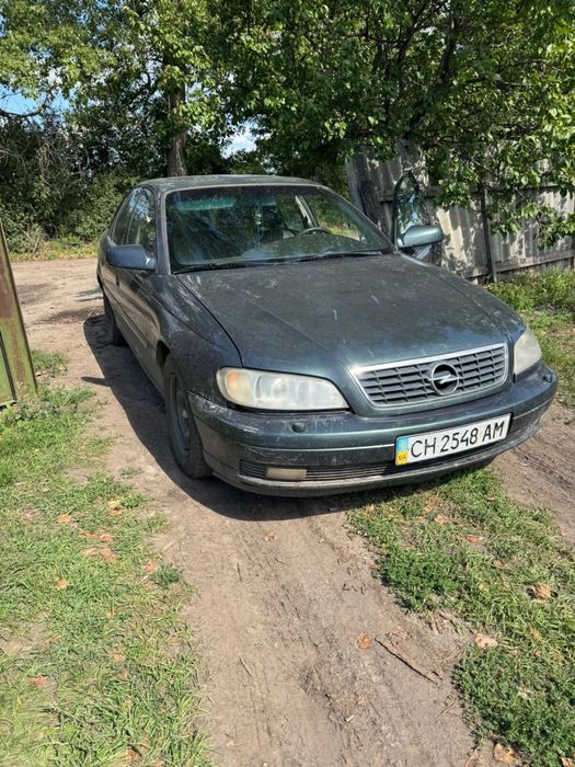 Opel omega.