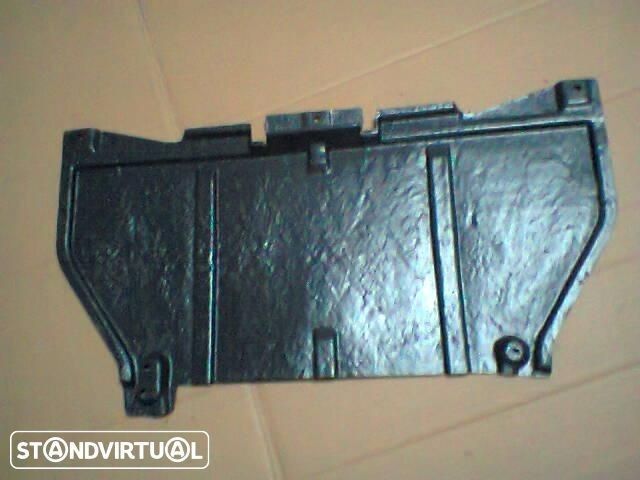 Resguardo blindagem da caixa velocidades Audi A6 97-2004 (nova)