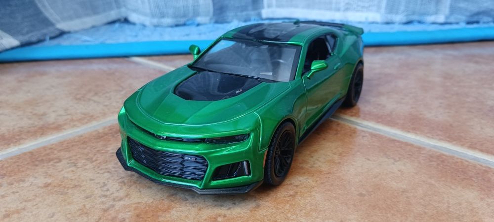 Chevrolet Camaro escala 1/24
