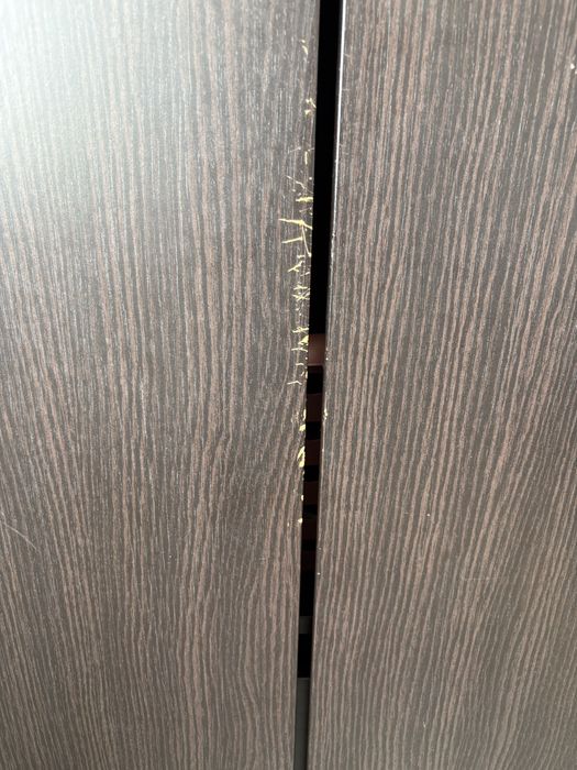 Roupeiro preto do IKEA