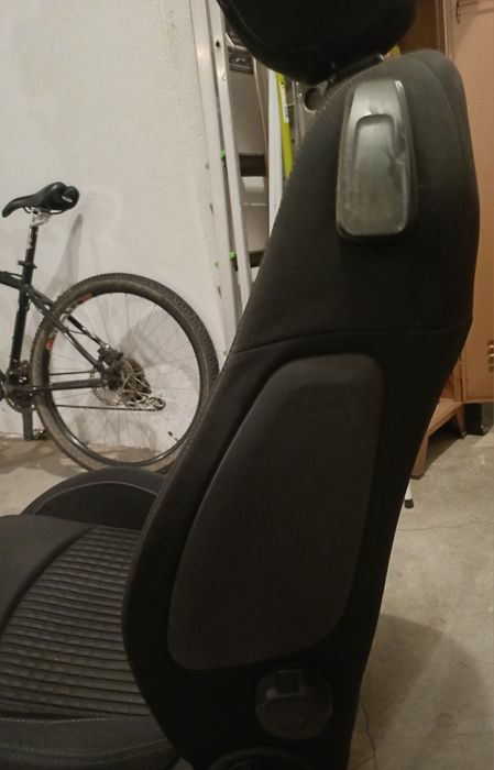 Banco Alfa Romeo Mito frente