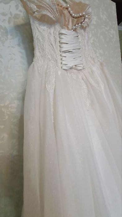 Весільня сукня, ідеальний стан. (85-70-95)