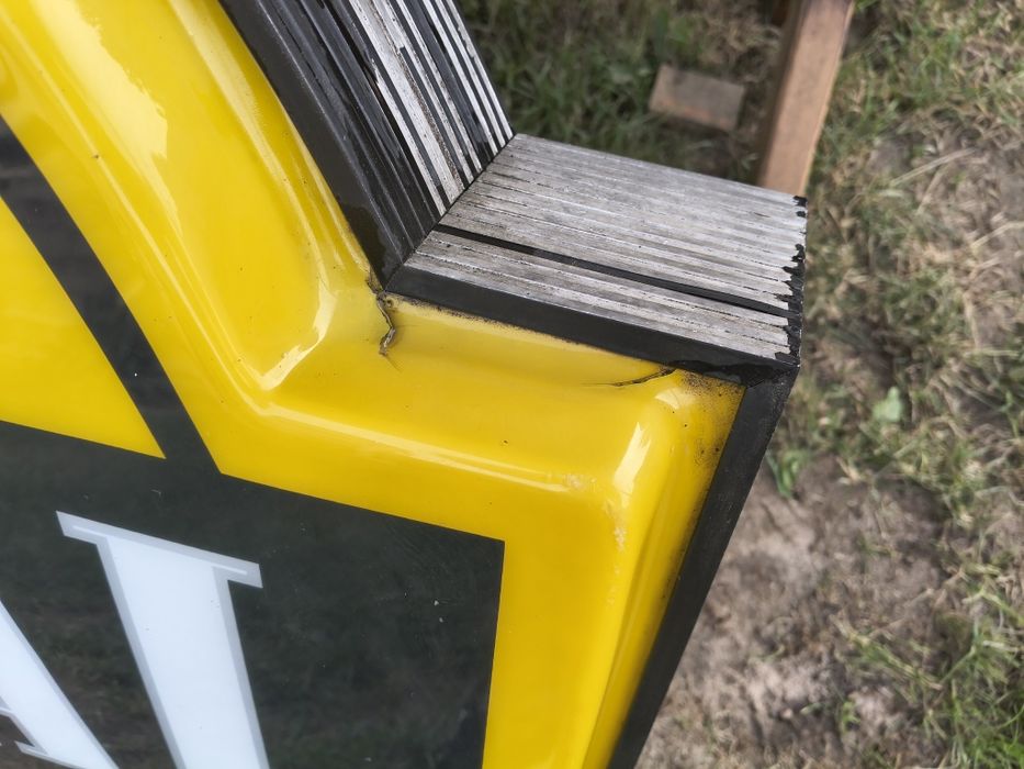 Kaseton Reklamowy piwa SPECJAL do renowacji