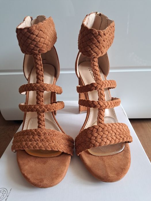 Deezee 39 , raz założone