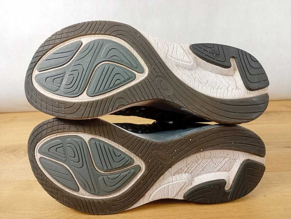 Asics Buty do biegania Noosa Ff 2, rozmiar 40,5