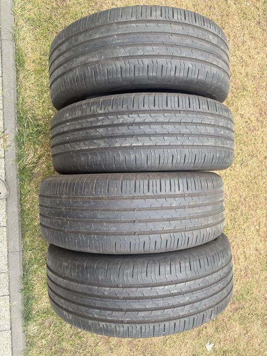 Continental 225/60 R17 99Y