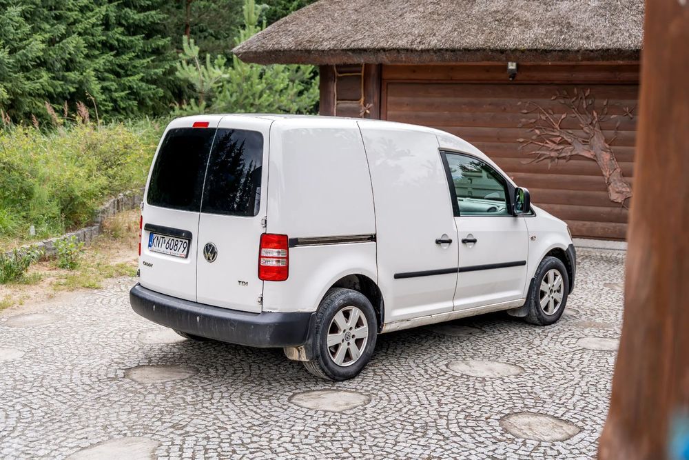 Volkswagen Caddy Furgon (Van) / 1.6 Tdi 75Km / Manual  / Salon Pl