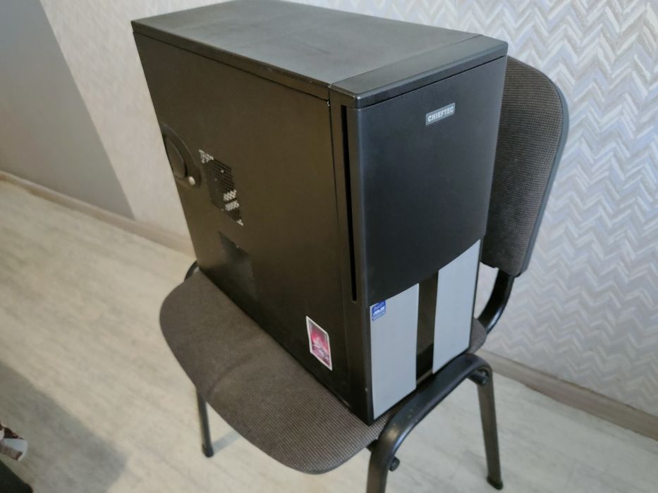 Full tower корпус від Chieftec