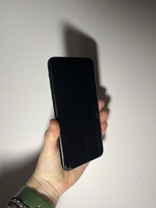 iPhone 11 про макс