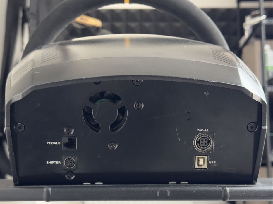 Thrustmaster TS-PC Ferrari 488 6нм. Вдвічі краще за т300 t300