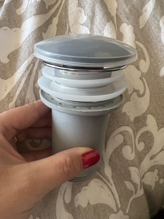 Korek klik-klak (push-open) do umywalki lub wanny – czarny, nowy