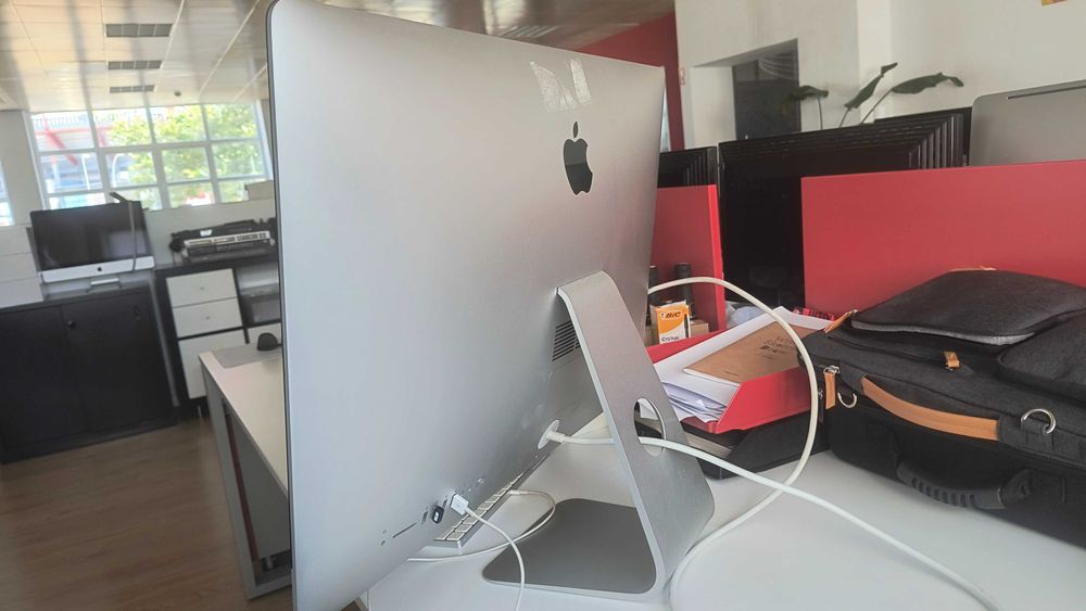 iMac (Retina 5k, 27-inch, Late 2015)