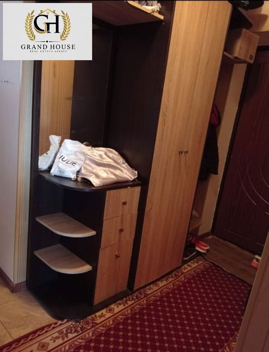 Продам однокімнатну квартиру по вулиці Державності.