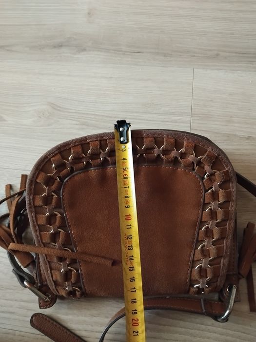 Torebka Mango brazowa skórzana fredzle boho listonoszka na ramię