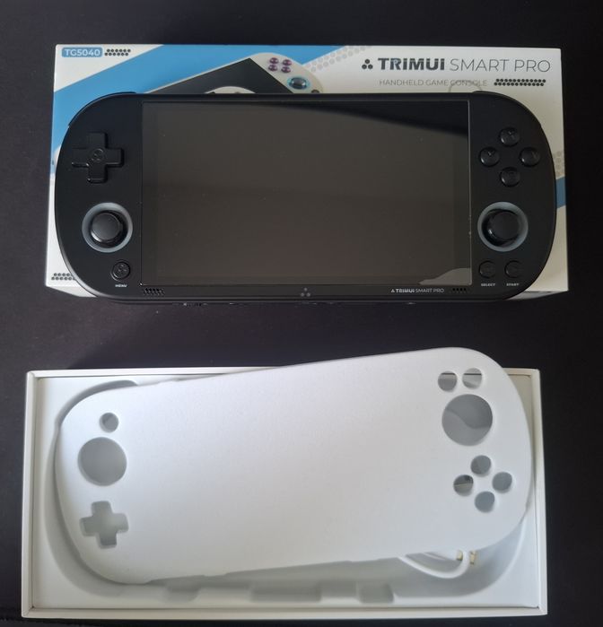 Trimui Smart Pro jak nowa
