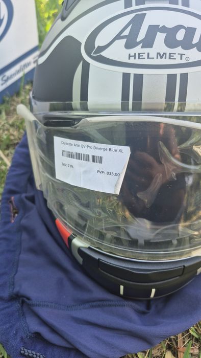 Capacete arai novo
