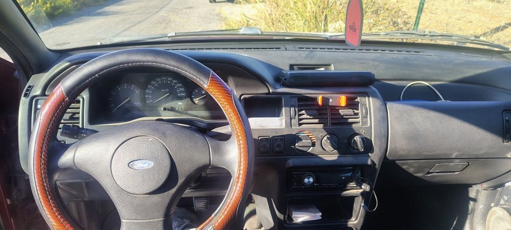 Ford  Escort 93 1.4 negociável.