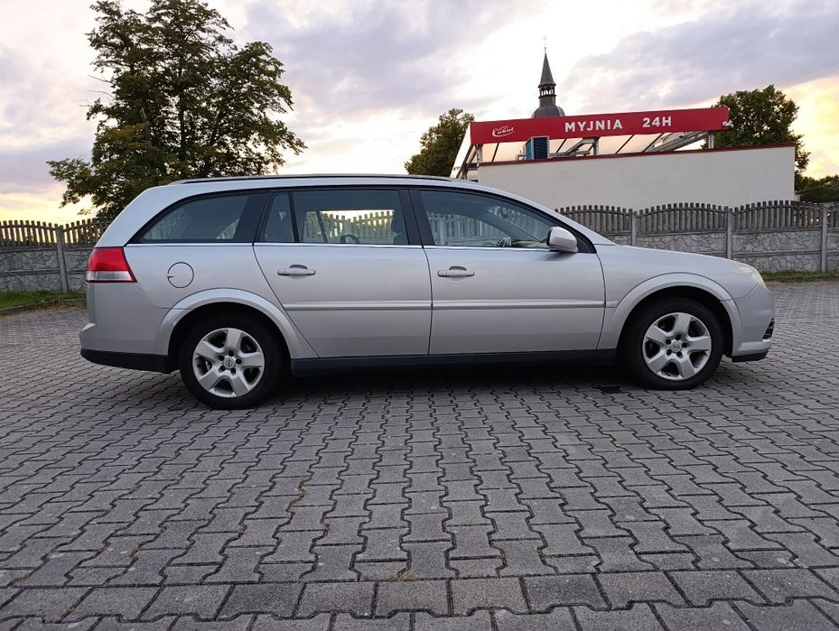 Opel Vectra C Kombi LIFT ! 1.9 CDTi 150 KM ! Automat ! Zadbana ! Bez rdzy !
