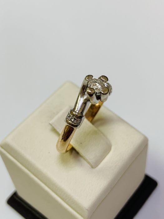 Продам золоту каблучку 585* з діамантами, Україна