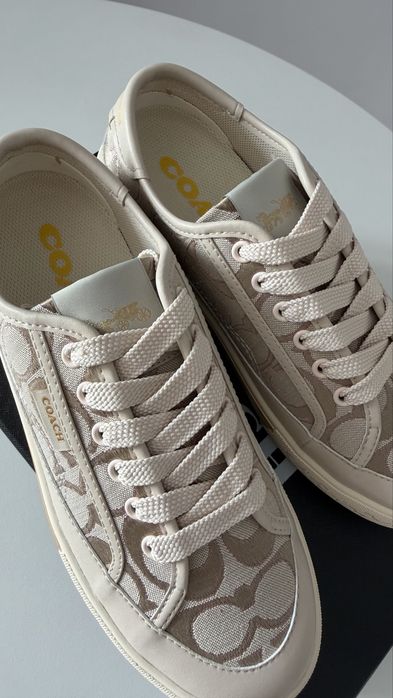Кеди Coach в наявності 37-41 кросівки коач