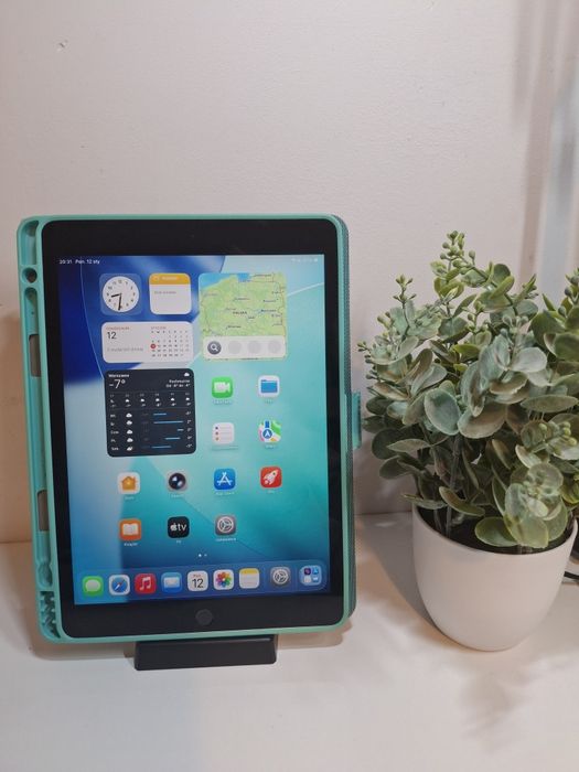 iPad 9 gen. + etui