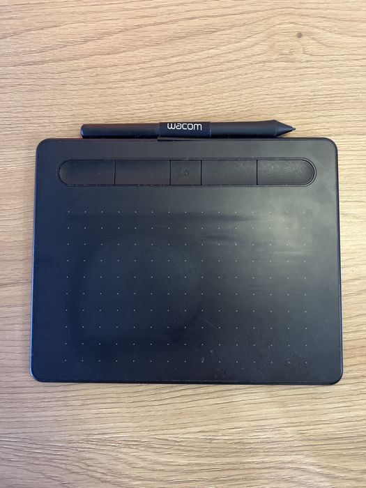 Графічний планшет Wacom Intuos s з Bluetooth чорний