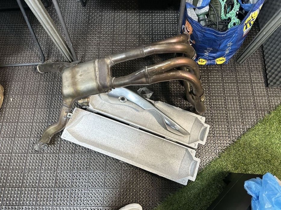 Suzuki Hayabusa  Akrapovic