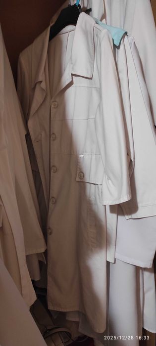 Медичні халати. Б/в