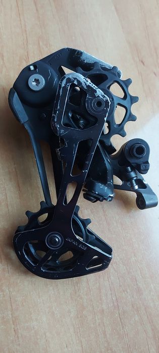 Przerzutka tył Shimano Deore XT RD-M8100 SGS