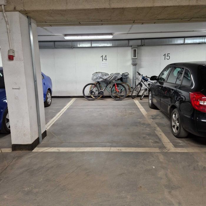 Wynajmę garaż miejsce postojowe w Hali Garazowej   Bydgoszcz Czyzkowko - Więcej