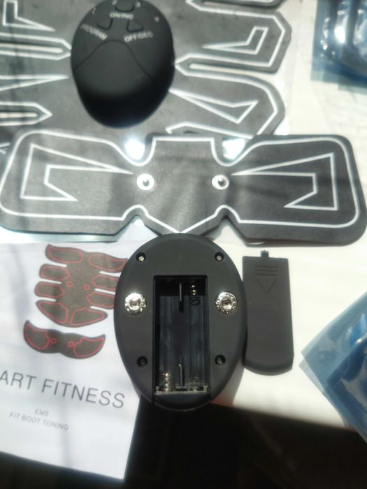 Фитнес-массажеры EMS Smart Fitness и Гелевые подушечки для EMS