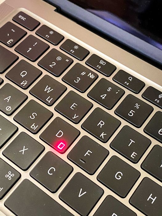 Лазерне гравіювання клавіатур | Українська розкладка MacBook, HP, Dell