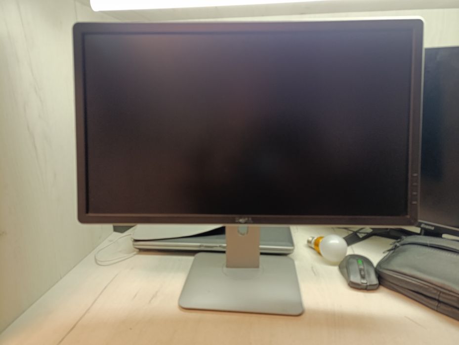 Monitor  DELL 22"