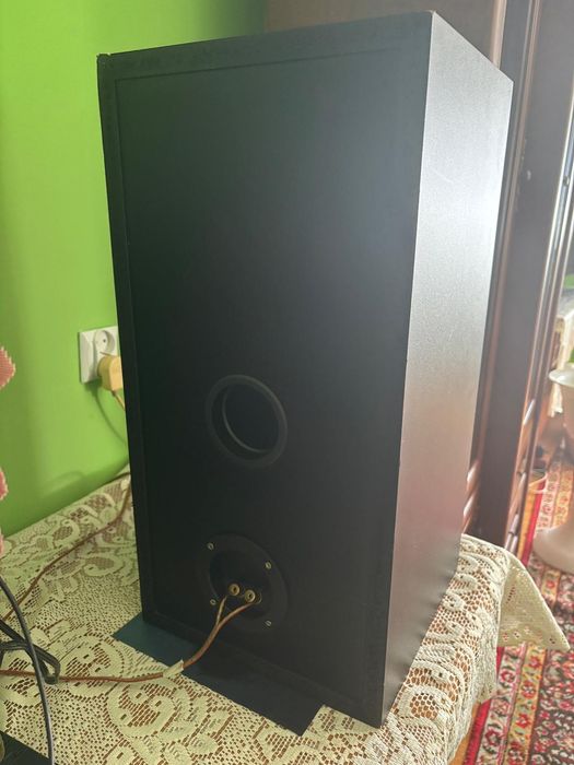 Kolumny głośnikowe JBL