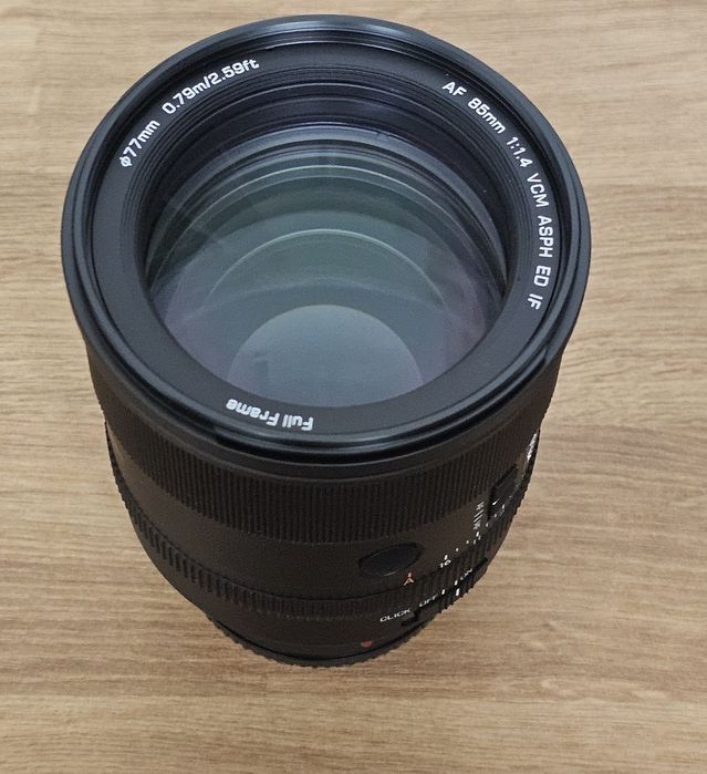 Viltrox 85mm f/1.4 para Sony E (Excelente estado)